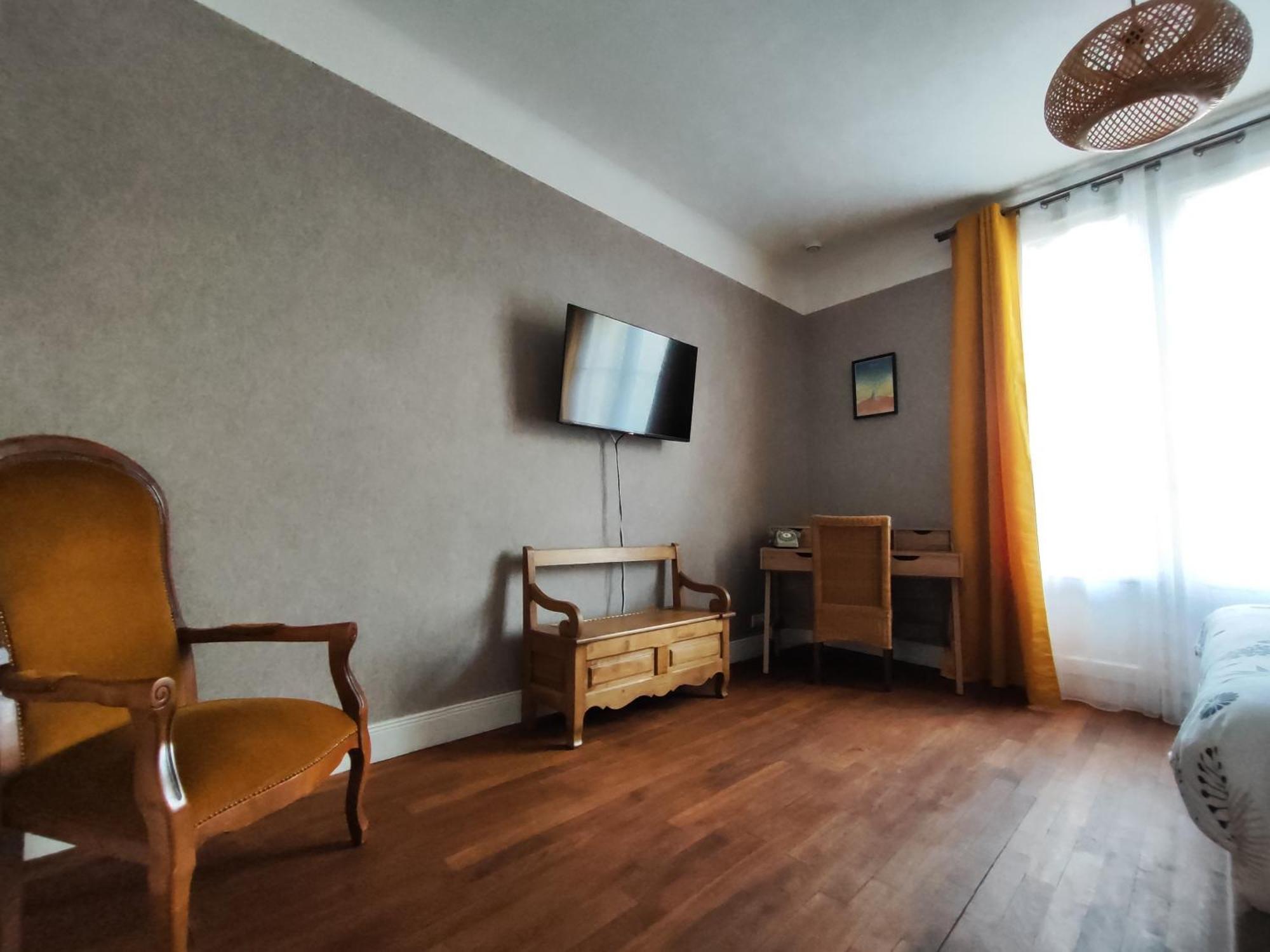 Toul superbe appartement plein centre Extérieur photo