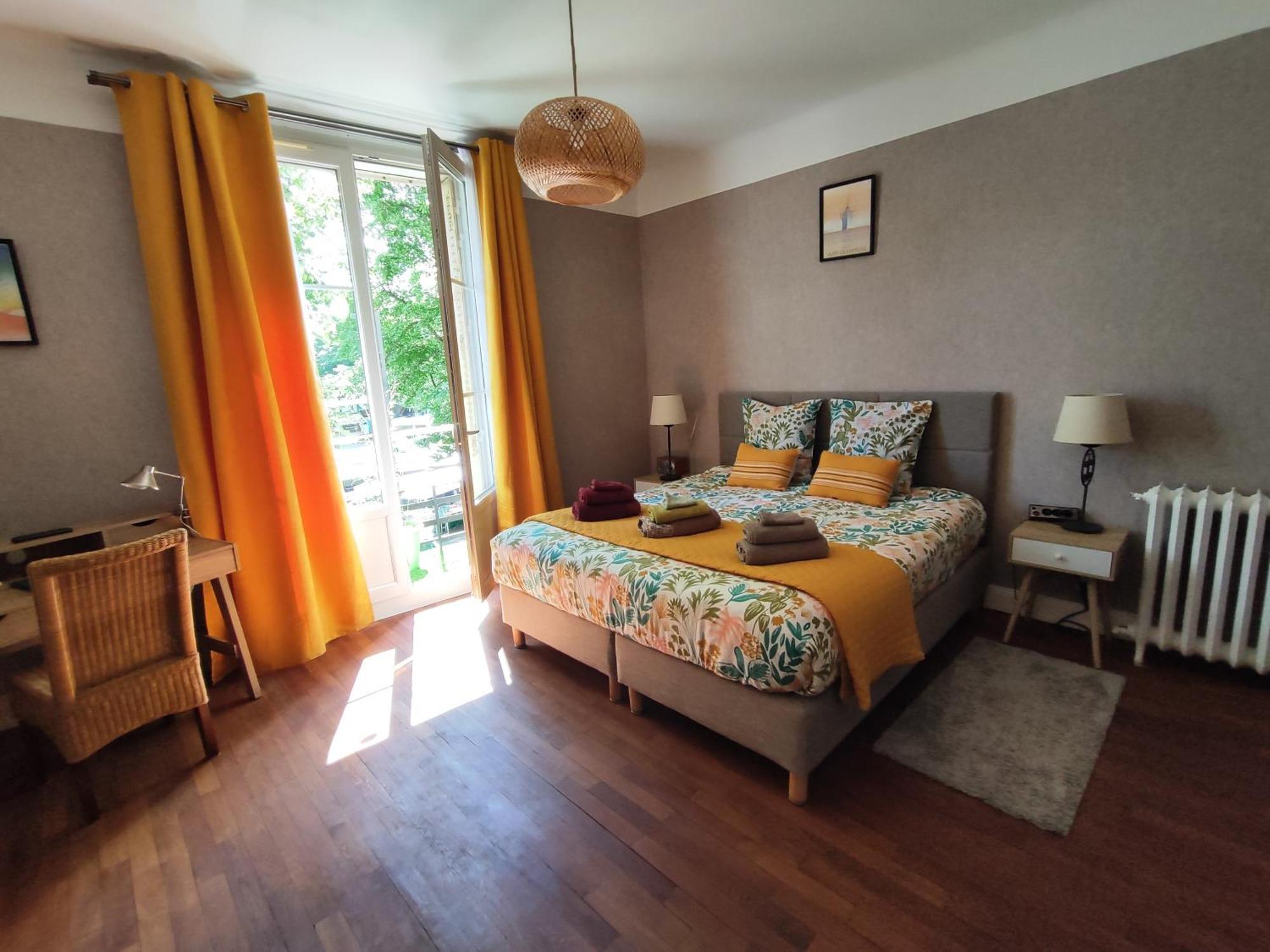 Toul superbe appartement plein centre Extérieur photo